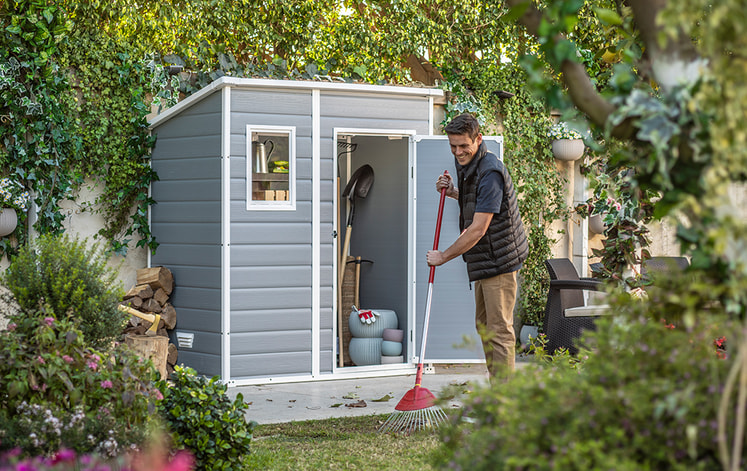 Keter Manor Pent 6 x 4 ft Shed